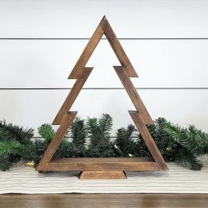 Wooden Christmas Tree (Belong)