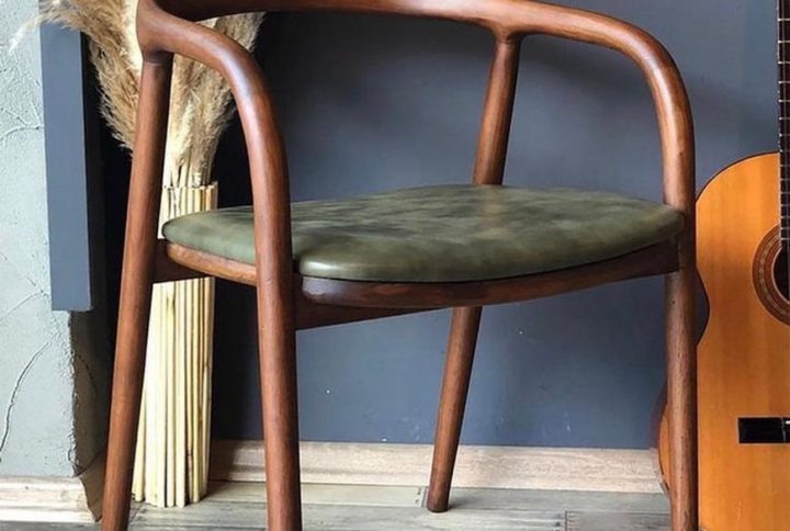 WOODEN DINING CHAIR